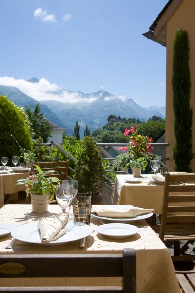 Vue sur la montagne depuis la terrasse du restaurant le Viscos
