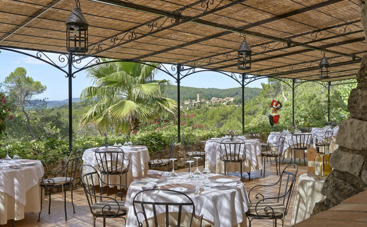 Terrasse sous pergola