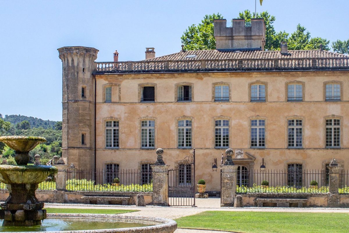 Façade d'une villa typique de provence