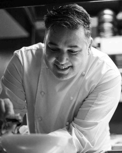 Photo portrait noir et blanc d'un chef