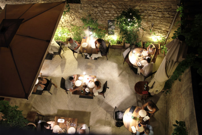 Vue du ciel du restaurant Cum Quibus