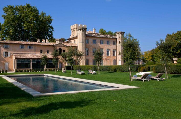 Villa provençale et piscine extérieure