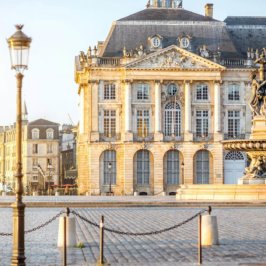 Que faire à Bordeaux, Place de la Bourse et fontaine des 3 grâces