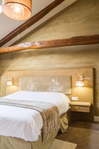 Lit de la chambre confort château